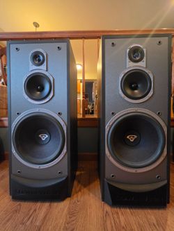 Cerwin-Vega V-12F Floor Tower Speakers & Harman Kardon HK 3470 Stereo Receiver