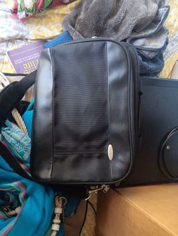 Samsonite W Plenty Of Compartments