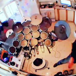 Roland/Alesis 21 Piece Hybrid Custom Drum Kit 