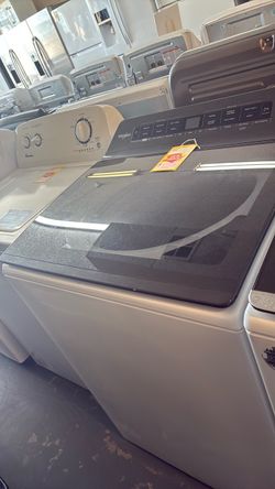 Nice like new Whirlpool washer top loader