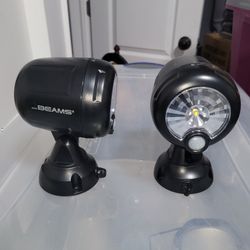 2 Battery Operated Motion Detection Spot Lights