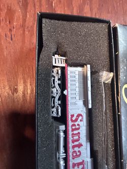 Bachmann Spectrum HO Scale Santa Fe Train Locomotive #802 (Untested)