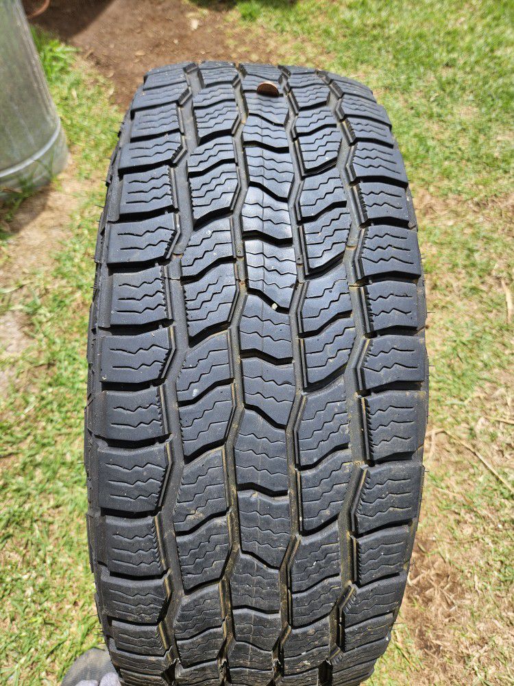 One Tire Cooper Discover AT3 255/65R17