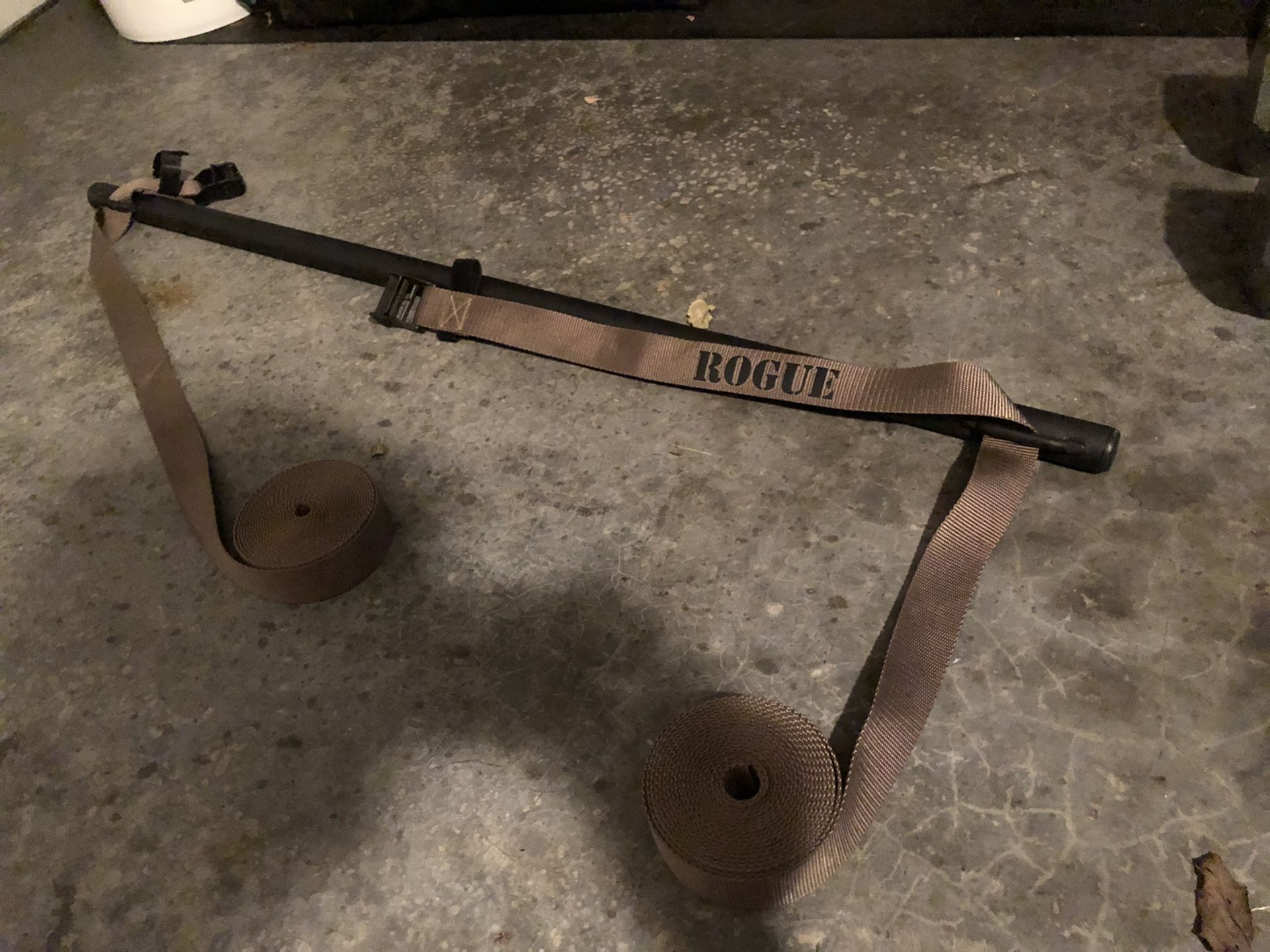 Rogue pull-up bar