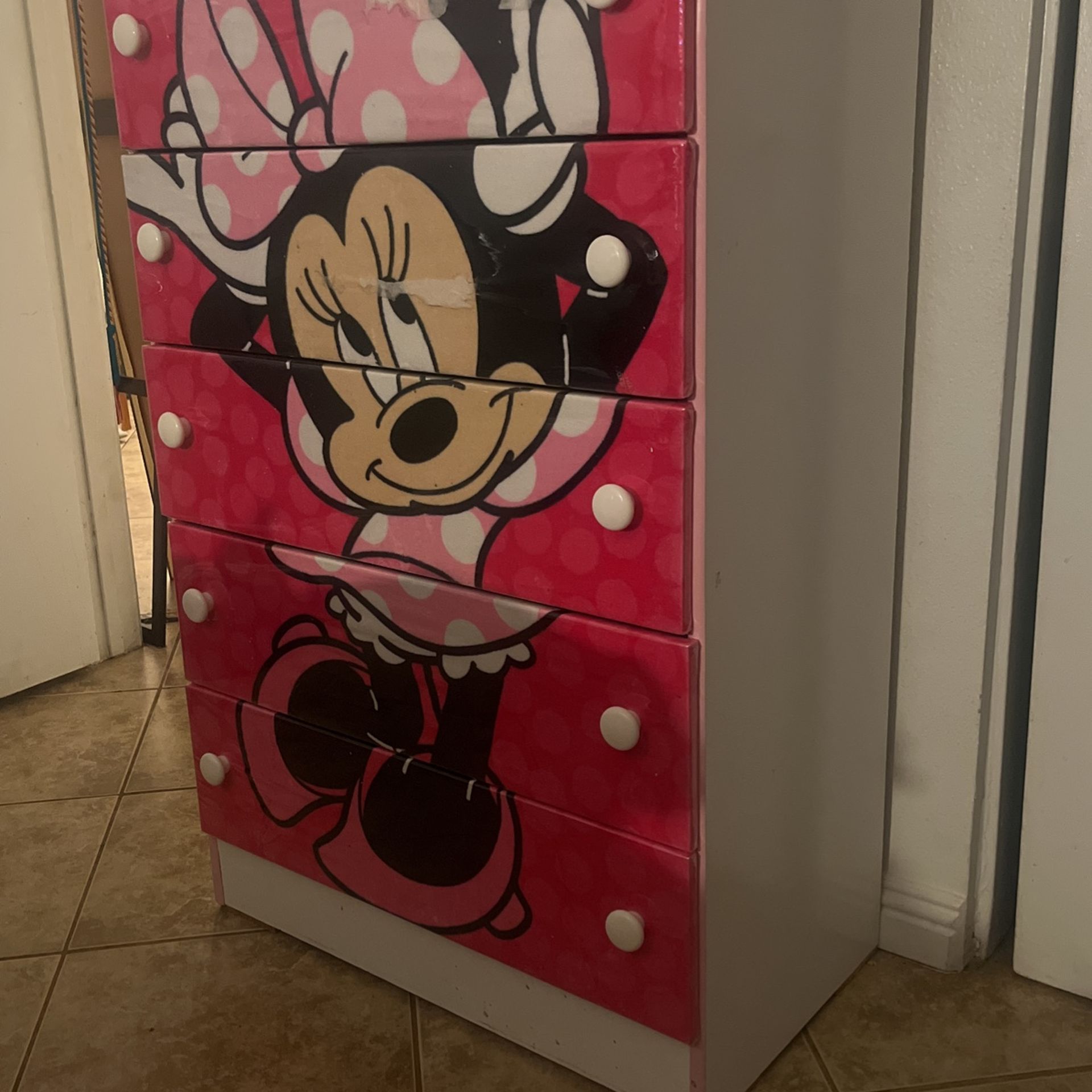 Minnie Mouse Dresser
