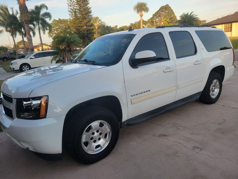 2014 Chevrolet Suburban