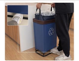 Kitchen recycling bin