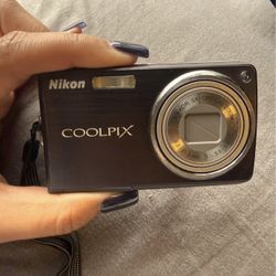 Nikon Coolpix 