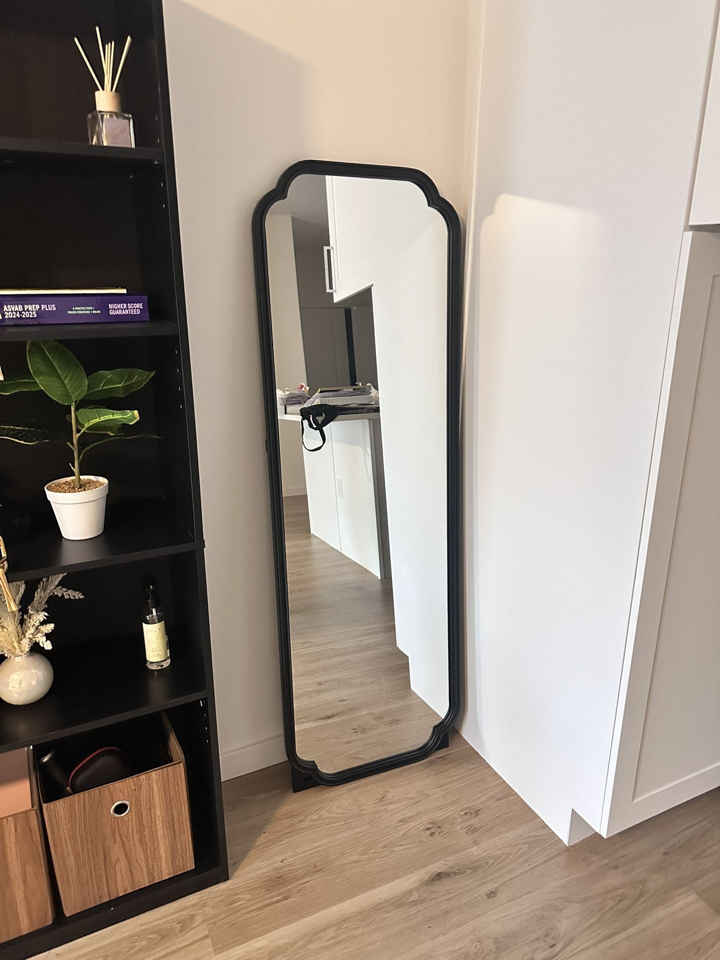 Full body mirror