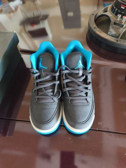 Kids Jordan Flight shoes
