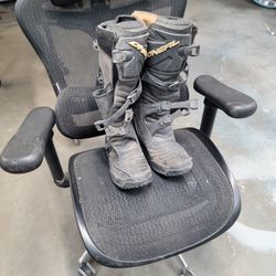 Dirty Bike Boots 