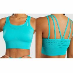 Gymshark Energy+ Seamless Crop Top Sports Bra Tropical Blue size Medium for  Sale in San Diego, CA - OfferUp