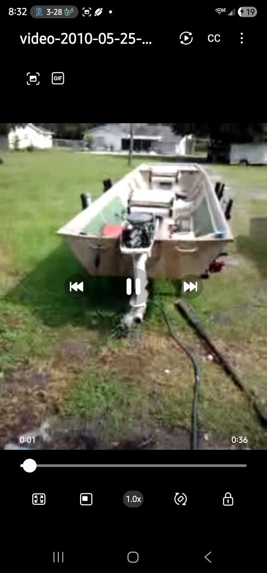 John Boat Antique 1971 Johnson Motor 