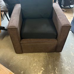 Brown and black accent Armchair