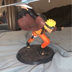Naruto Statue 
