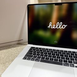 Perfect Condition Apple MacBook Air 15” M3 24gb Ram 1TB AppleCare Plus 2027!!