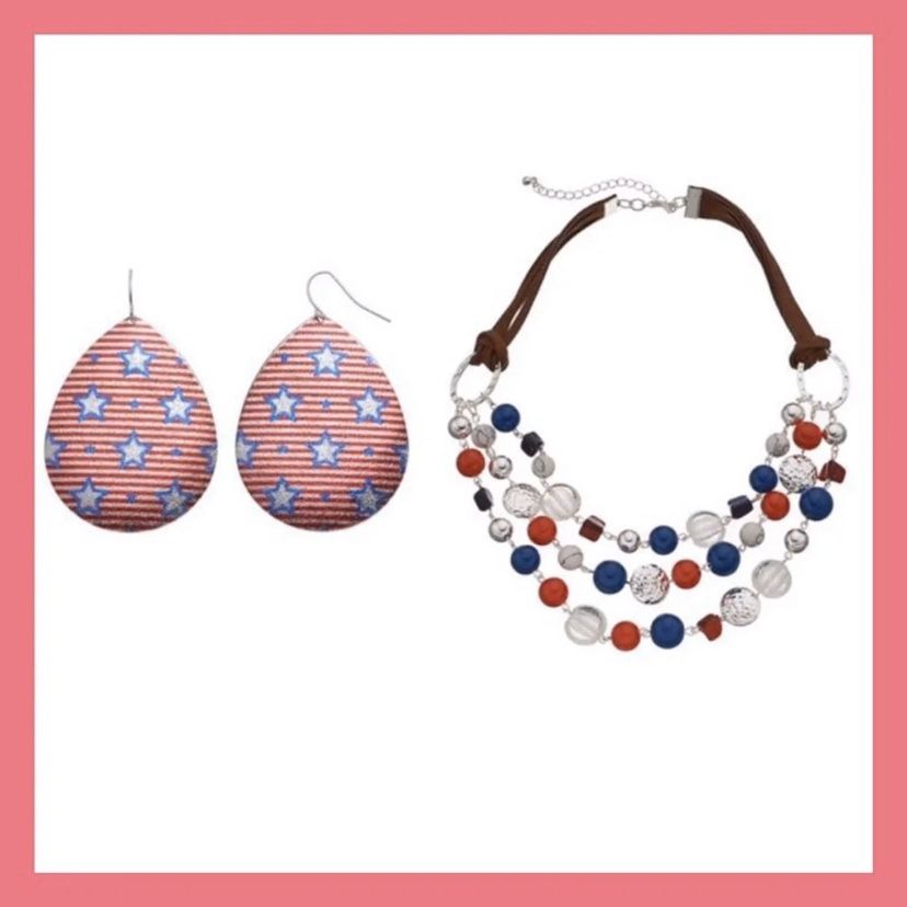 NWT Womens Color 2Pc Jewelry Set