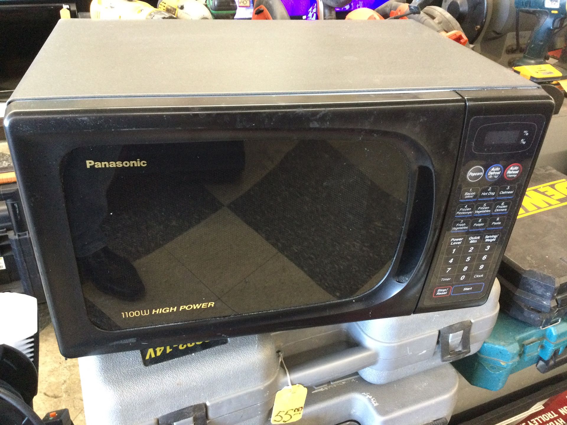 PANASONIC MICROWAVE FOR PARTS OR REPAIR