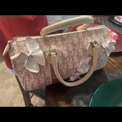 Kristen Dior, original vintage bag. Excellent condition. Super clean like new.