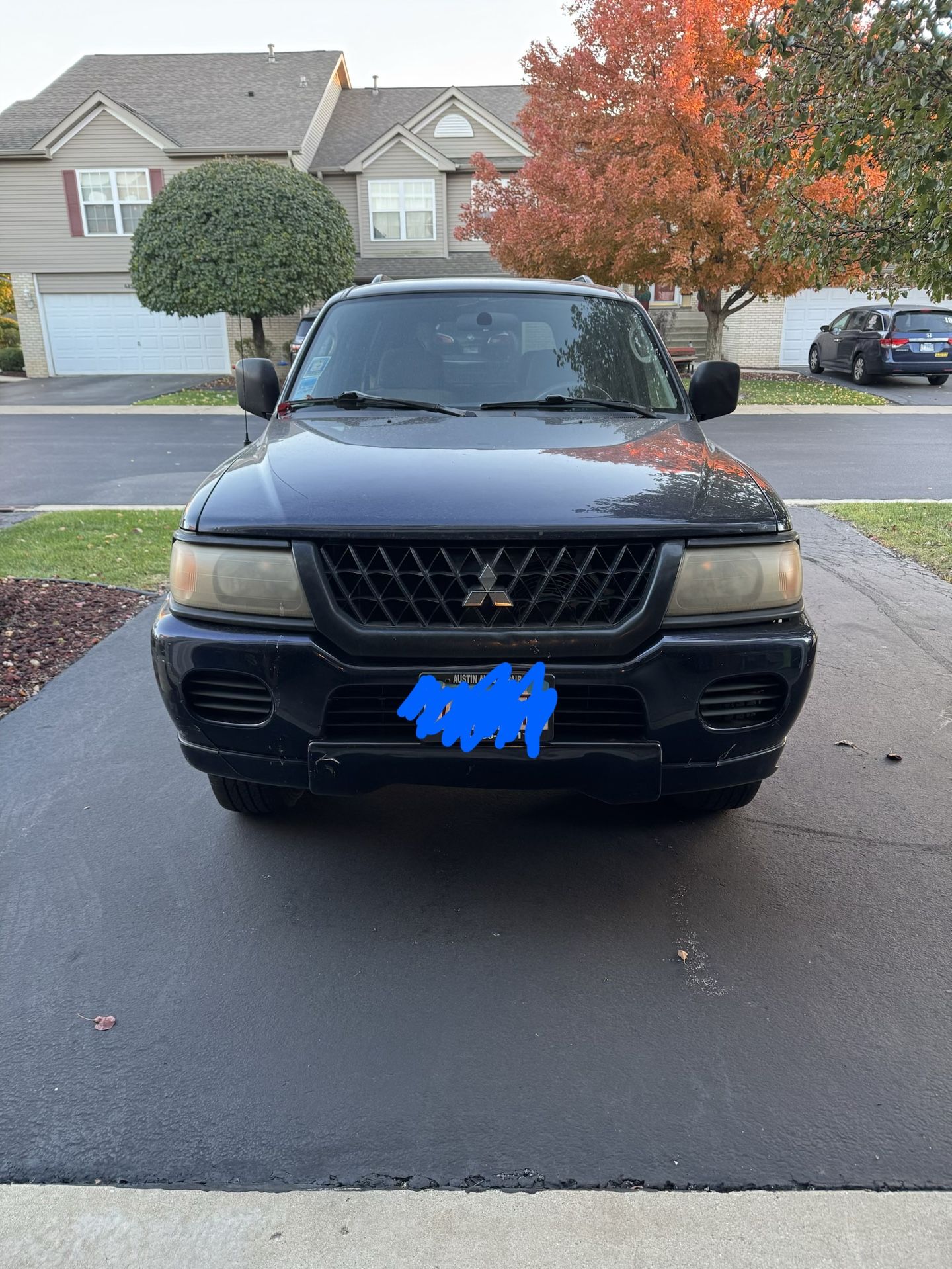 2002 Mitsubishi Montero