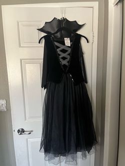 Girls vampire costume