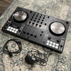 Native Instruments Traktor Kontrol S3