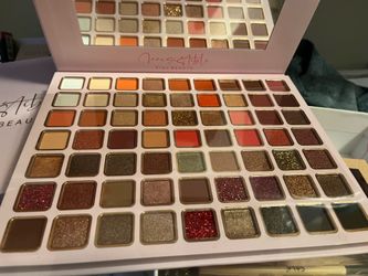 Different makeup things / maquillaje diferentes