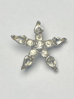 Vintage Sparkly Rhinestone 5 Pointed Star Brooch Pin Glam Hollywood Elegant