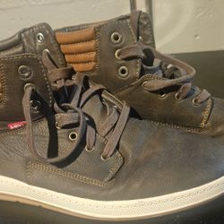 Mens Levi SNEAKERS sz 12