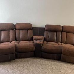 4 Seater Reclining Couch 