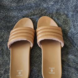 Slides Size 8