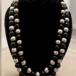 Vintage from the 1980 sterling silver single strand Onyx Bead Necklace.