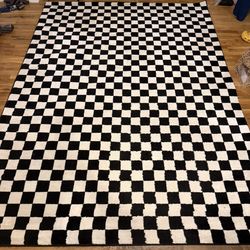 Checkerboard Rug 9ft x 6ft
