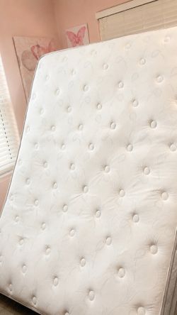 Queen Pillow Top Mattress – Clean & Comfortable – $100 OBO