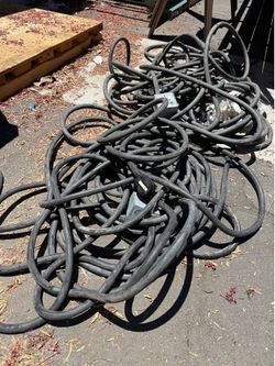 Zero guage cord with 220 plug