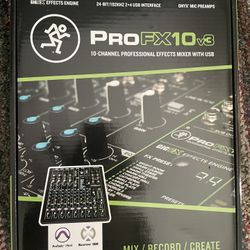Mackie ProFX10 v3 Mixer 