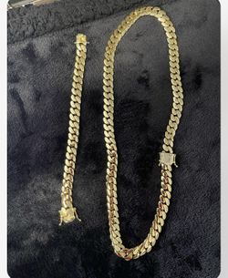 Cadenas Cubans ORO LAMINADO 14 K                         Cuban chains laminated gold 14 k, 12 mm