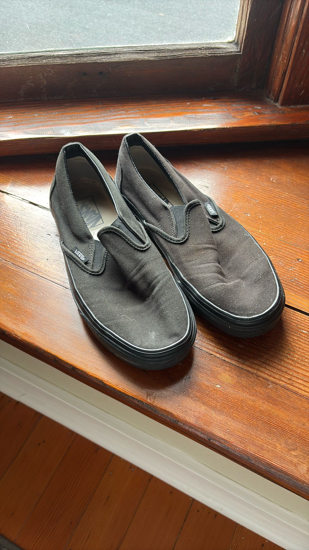 Slip On Vans Women’s Size 9