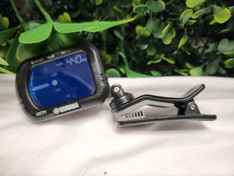 Yamaha GCT1 Clip-On Chromatic Guitar Tuner – LCD Display | Black | Tested