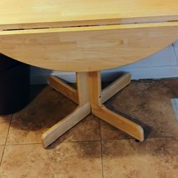 Foldable Wooden Table