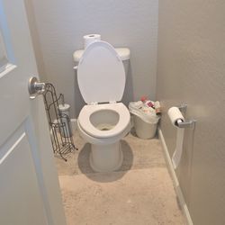 Im clining houses or apt plis call me  or tex (contact info removed)