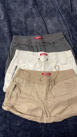 Women’s/ juniors shorts