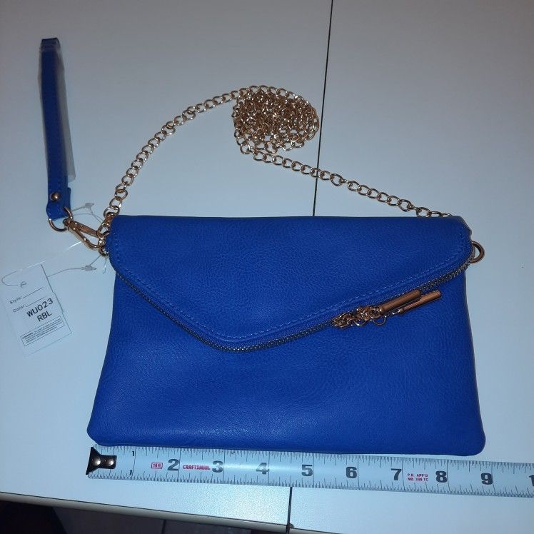 FashionPuzzle Women's BlueEnvelope Wristlet/Crossbody Bag With Gold Chain Strap. With Tags!