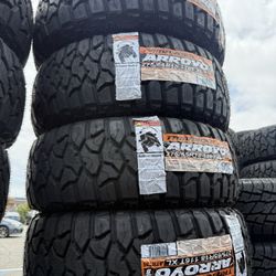 🚨🚨vendo Set De Llantas 275 65 18 Arroyo Tires R/T 
