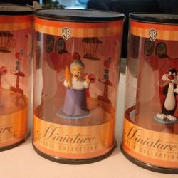 Warner Bros Classic Miniature Collection 