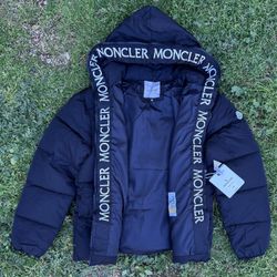 Moncler Montcla Puffer Designer Jacket 