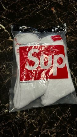 Supreme x Hanes Cushion Crew Socks 4-Pack