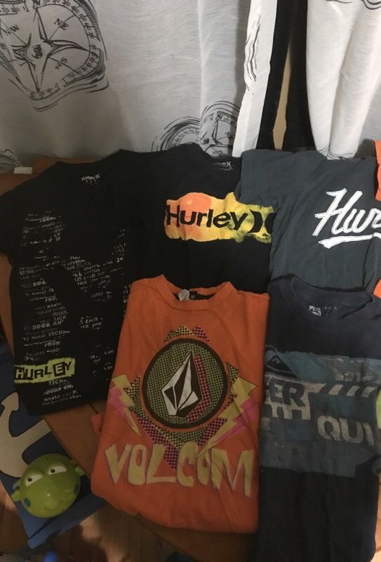 7 name brand boys shirts