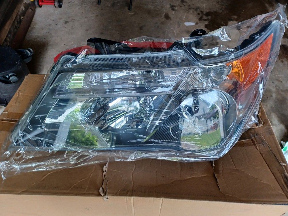 Acura MDX 07-09 Headlight