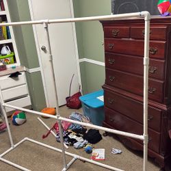 Free Clothes Rod For Little Kids